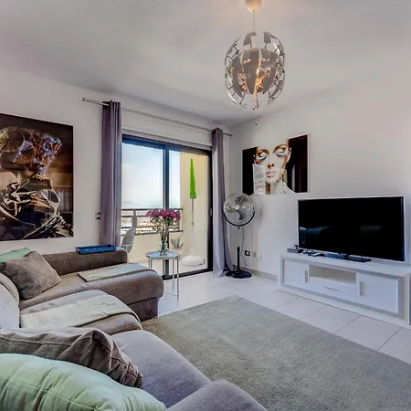 14th Floor Panoramic View أذيخي