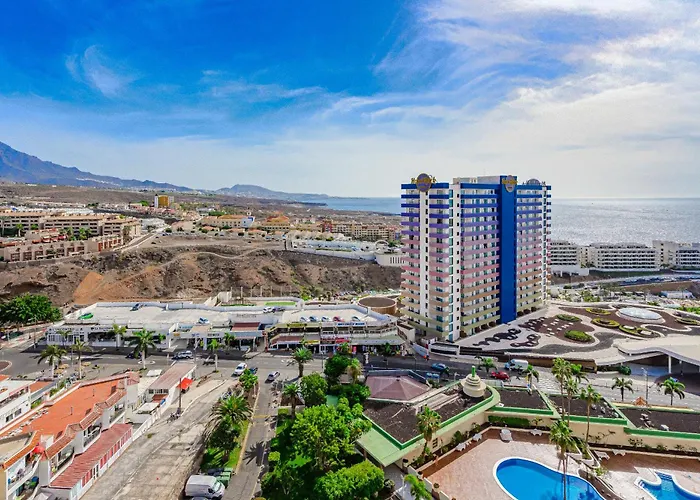 14th Floor Panoramic View 阿德耶