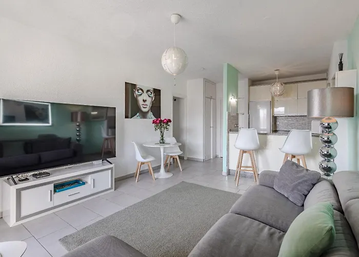 14th Floor Panoramic View شقة *