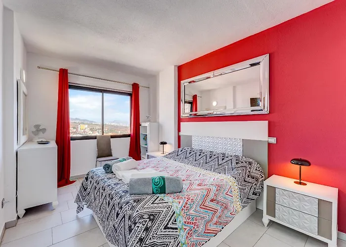 14th Floor Panoramic View Апартаменты