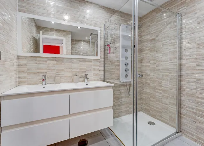 Apartment 14th Floor Panoramic View *